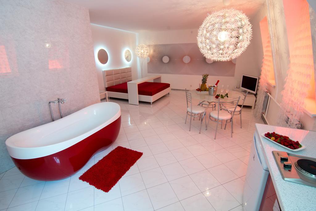 Dragomir Apartments Tsjerkasij Rom bilde